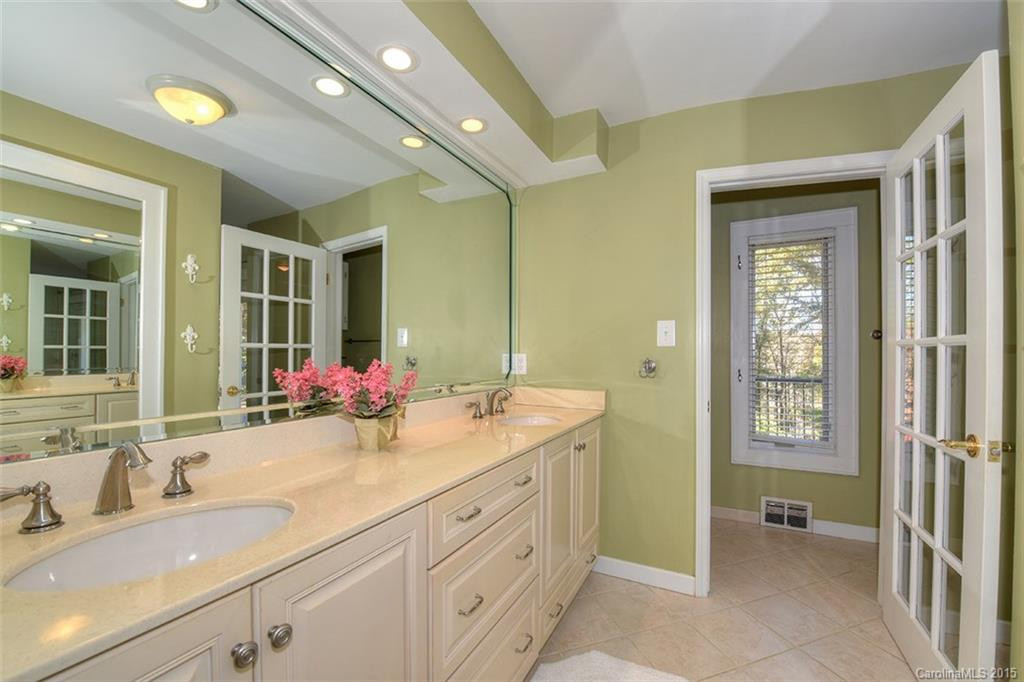 241 Brunswick Drive - Photo 14