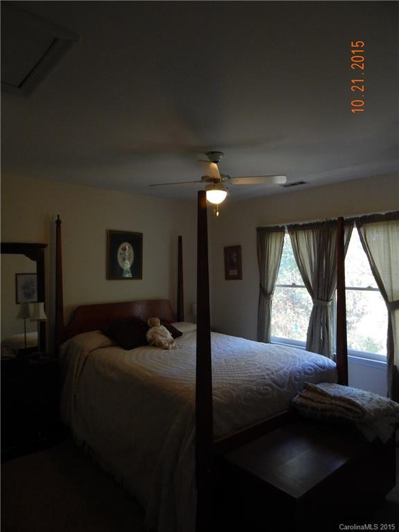 11 Williamsburg Place - Photo 15