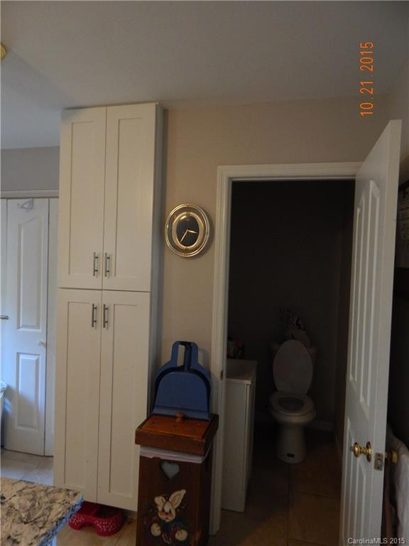 11 Williamsburg Place - Photo 8