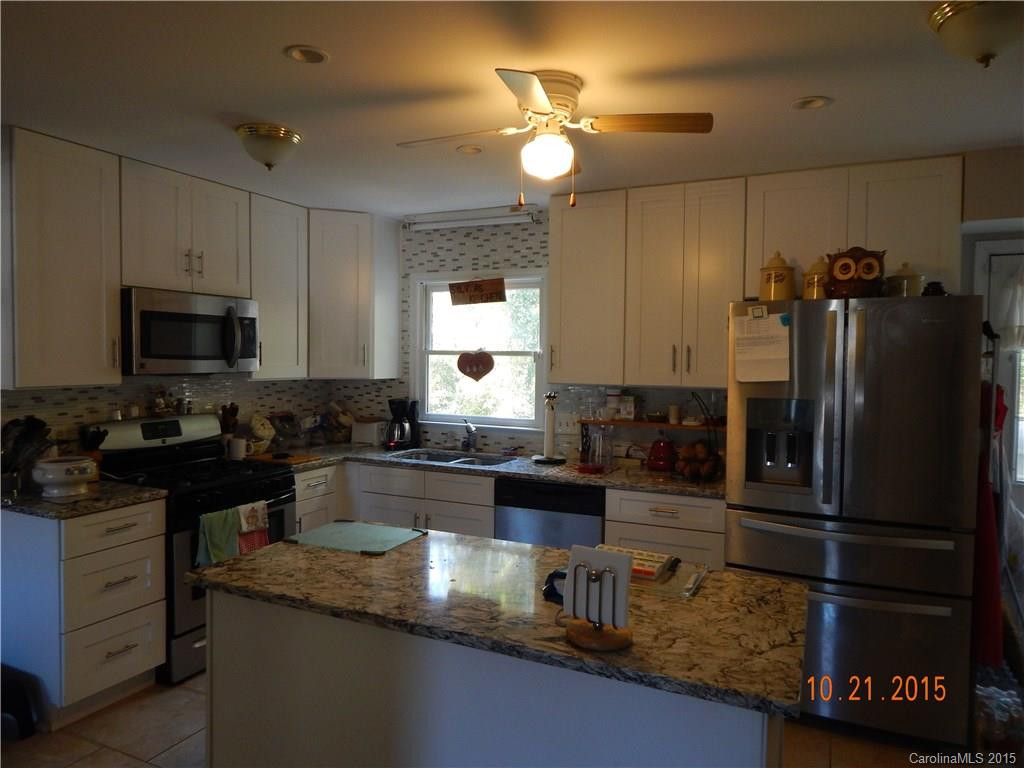 11 Williamsburg Place - Photo 10