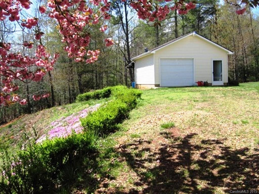 420 Bobs Creek Road - Photo 2