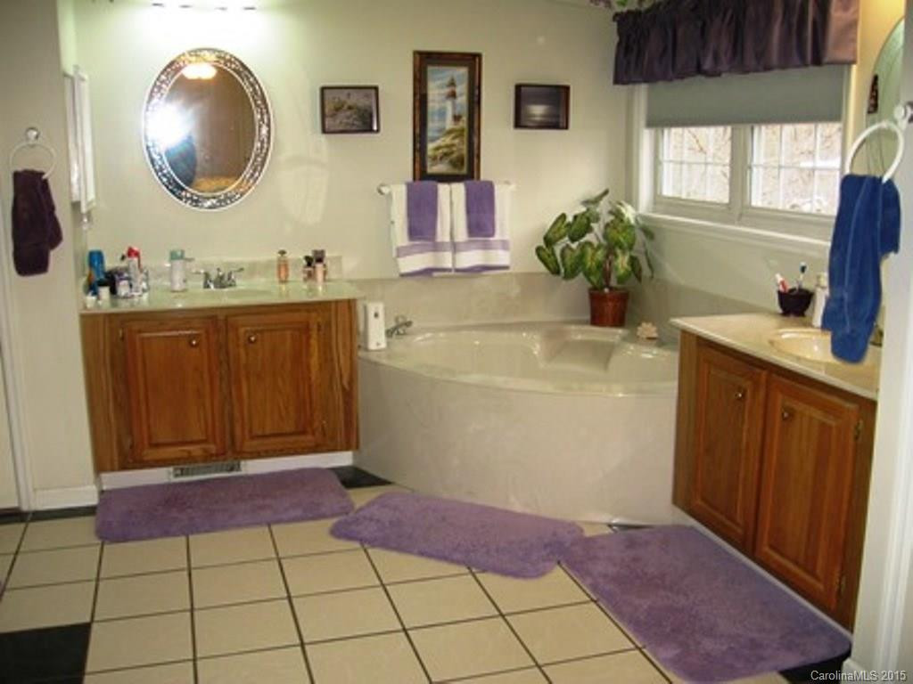420 Bobs Creek Road - Photo 14