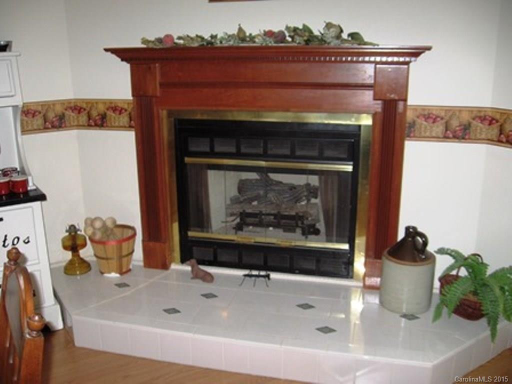 420 Bobs Creek Road - Photo 10