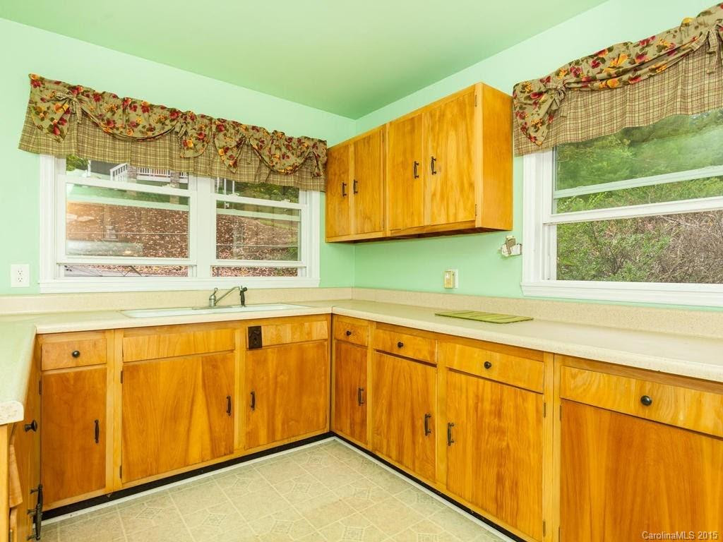 77 Bassett Road - Photo 12