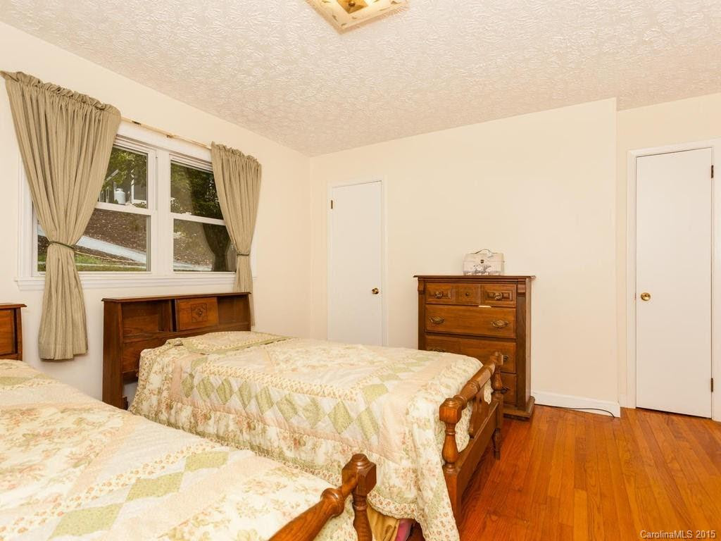 77 Bassett Road - Photo 15