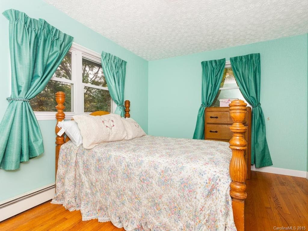 77 Bassett Road - Photo 16