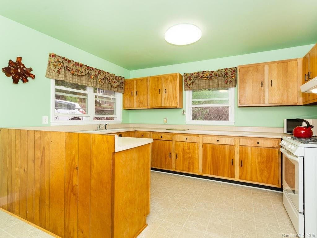 77 Bassett Road - Photo 10