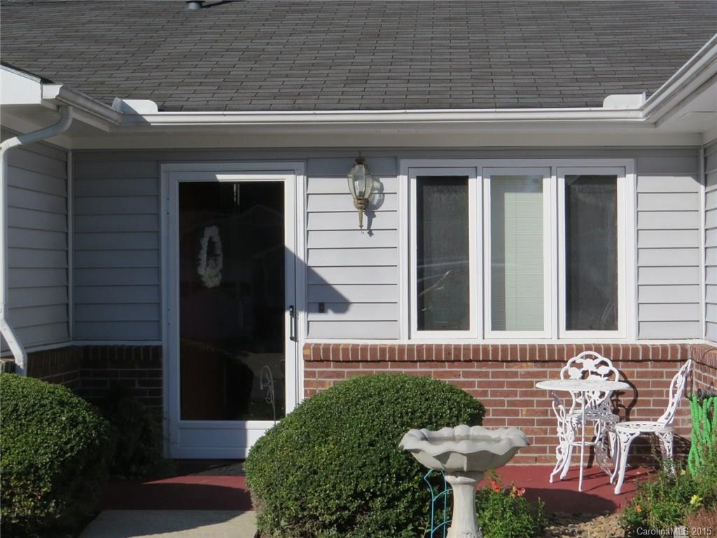 113 Derbyshire Drive ##80 - Photo 3
