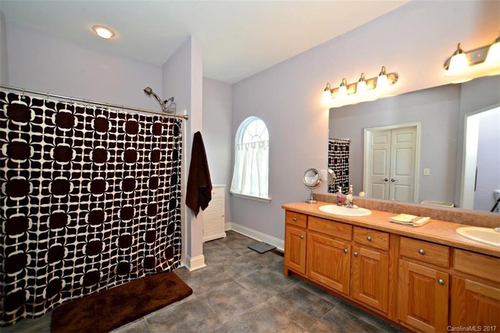 59 Woodfin Road - Photo 14