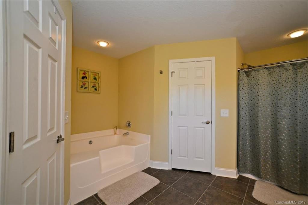 59 Woodfin Road - Photo 20