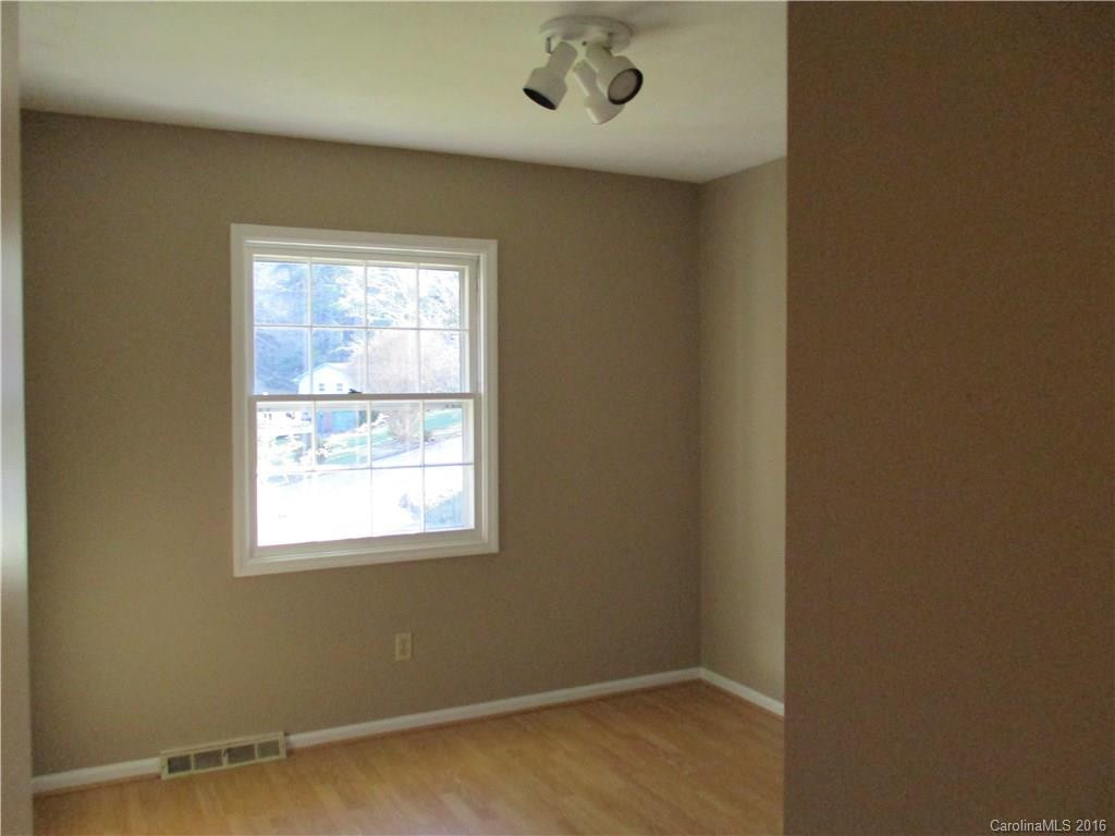 37 Auburndale Drive - Photo 16