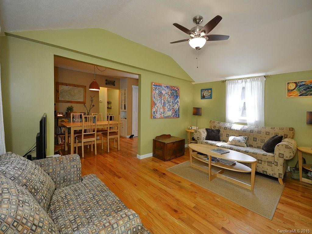 25 Winnfred Street - Photo 3