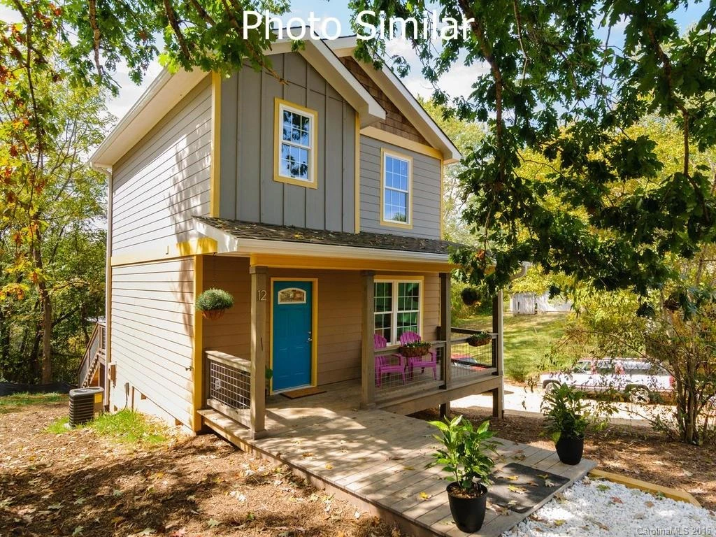 14 Lawndale Avenue