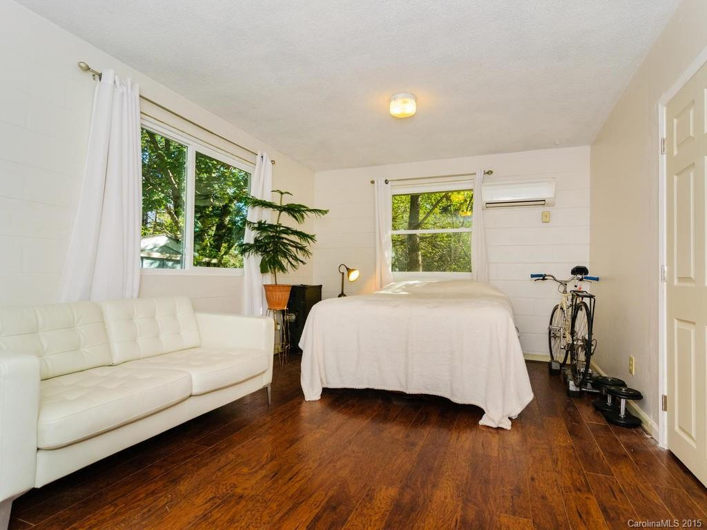 8 Hickory Terrace - Photo 9