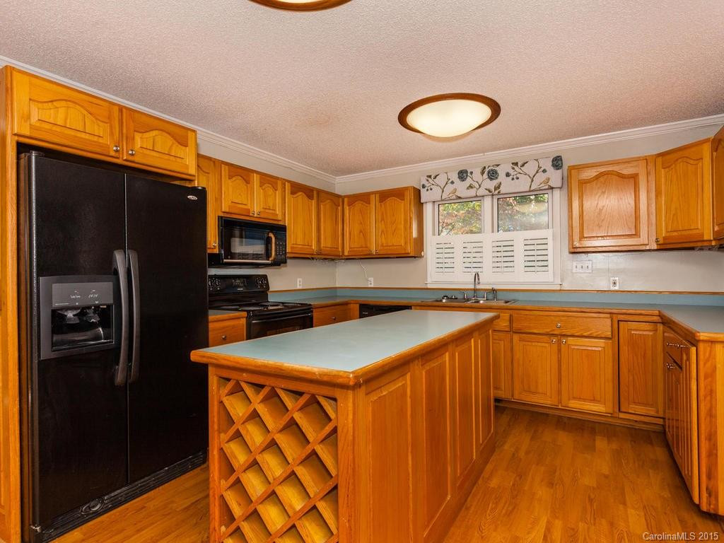 6 Hampton Drive - Photo 11