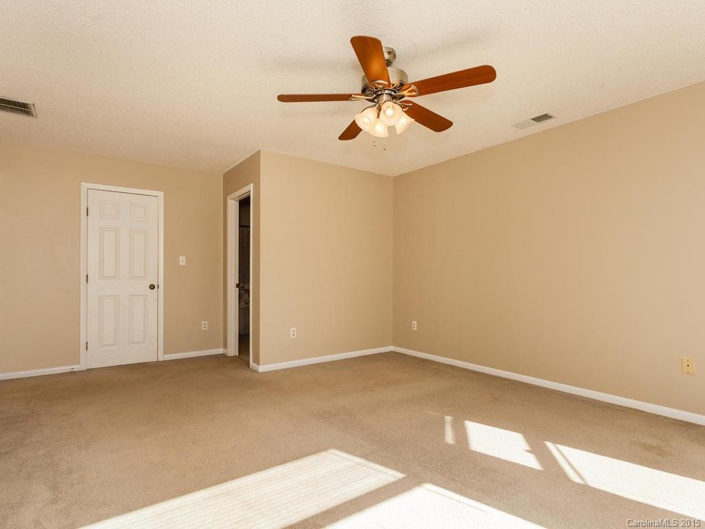 6 Hampton Drive - Photo 14