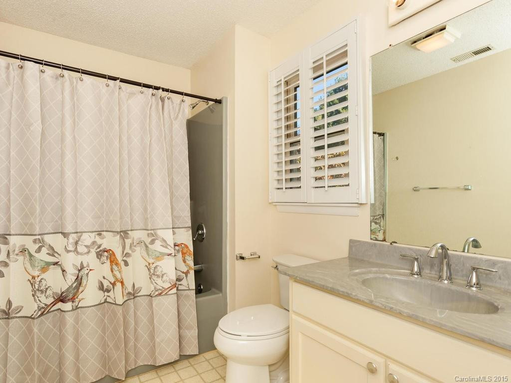 6 Hampton Drive - Photo 15