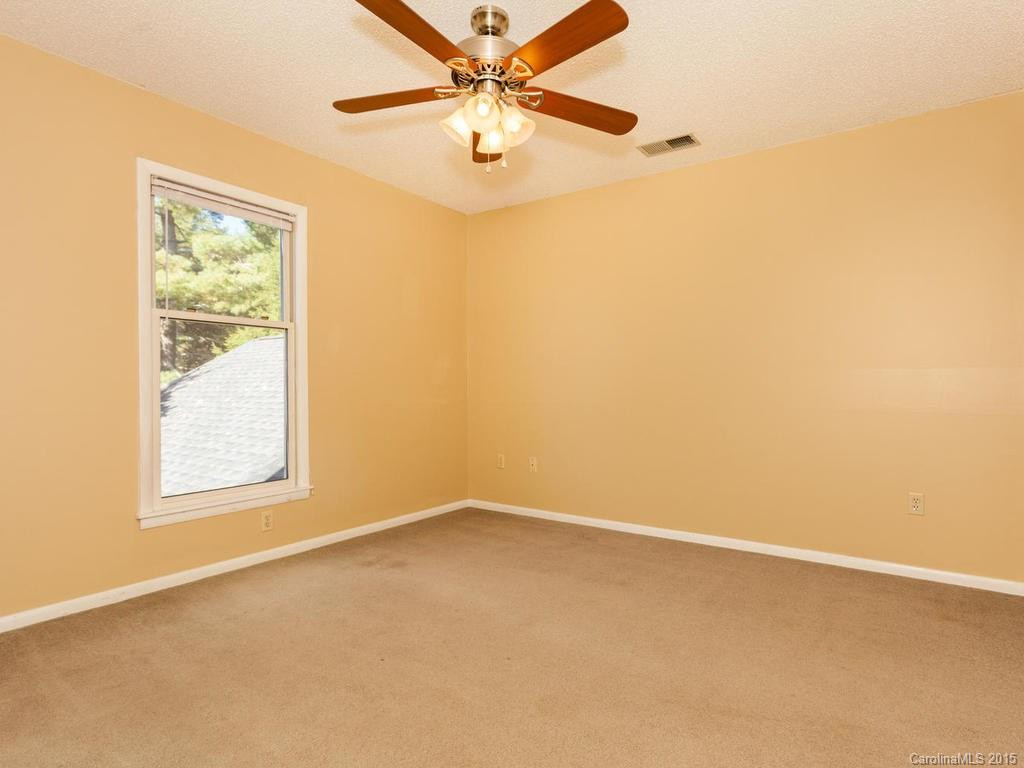 6 Hampton Drive - Photo 18