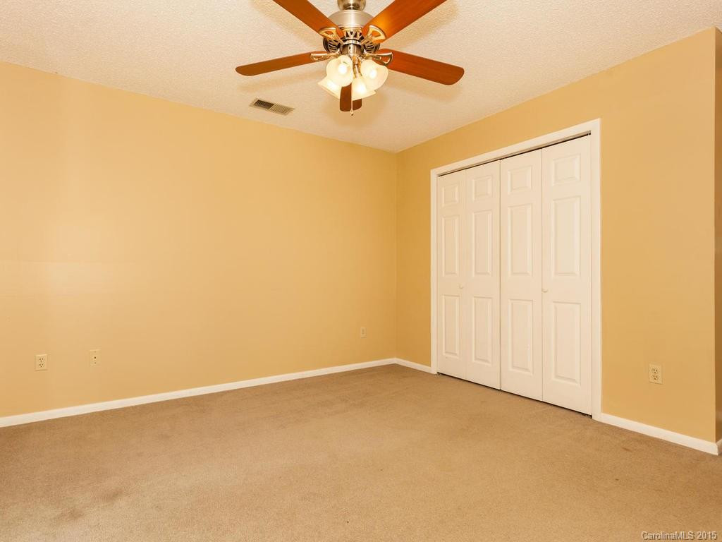 6 Hampton Drive - Photo 19