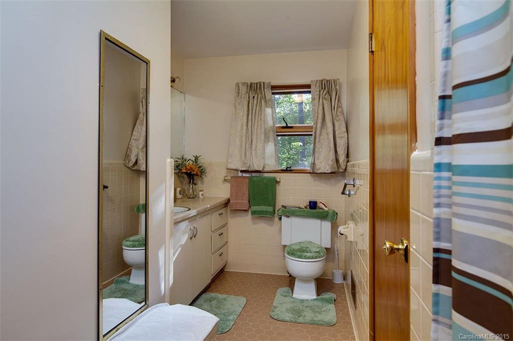 241 Deerwoode Lane #5 - Photo 8
