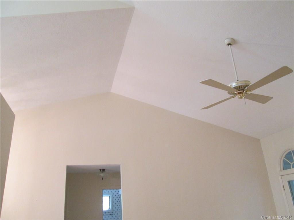 150 Governors Drive #53 - Photo 4