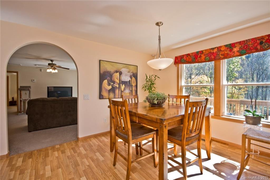 320 Martins Creek Road - Photo 2