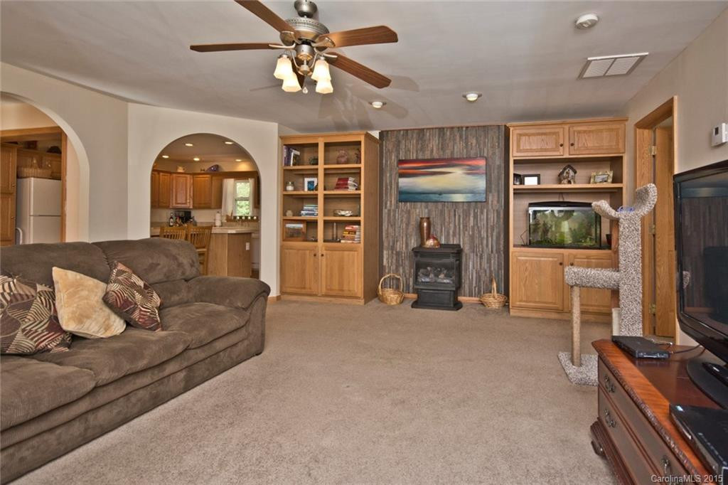320 Martins Creek Road - Photo 12