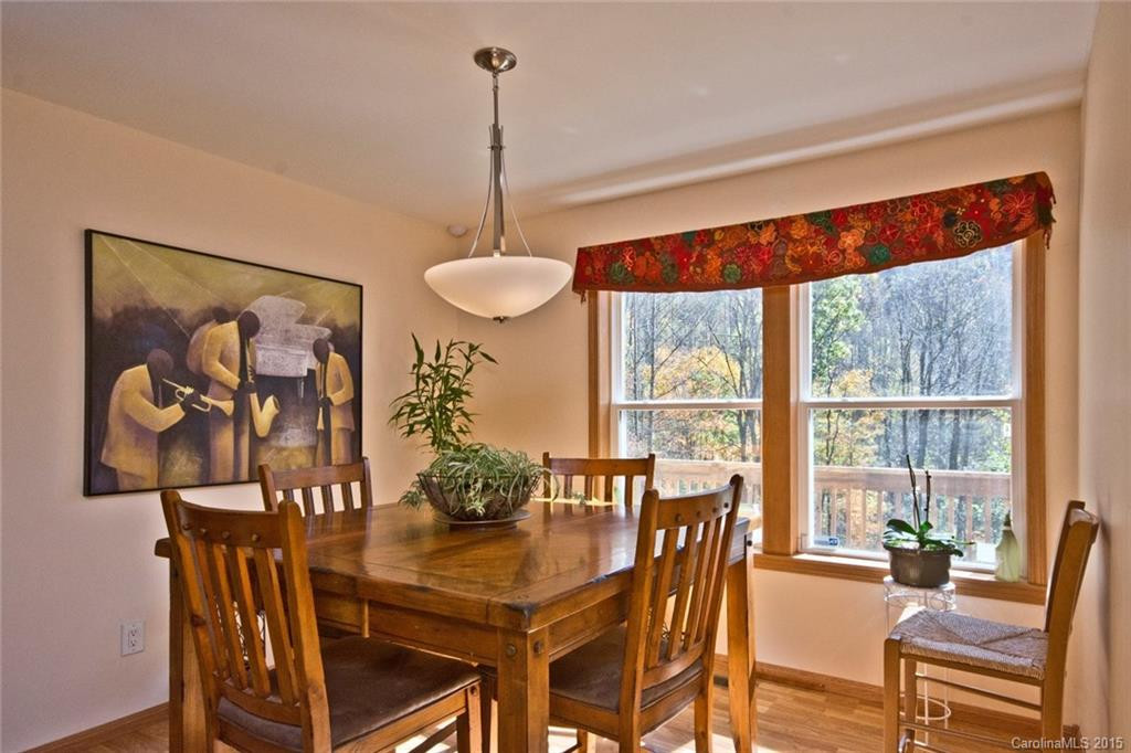 320 Martins Creek Road - Photo 3
