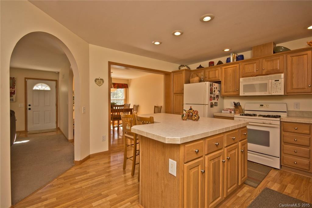 320 Martins Creek Road - Photo 4
