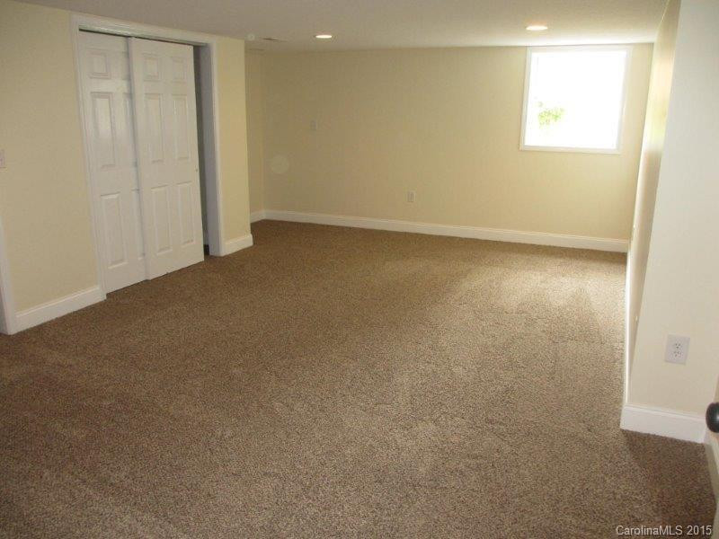 211 White Pine Drive - Photo 17