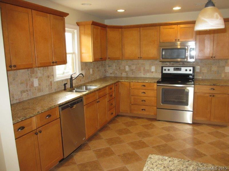 211 White Pine Drive - Photo 3