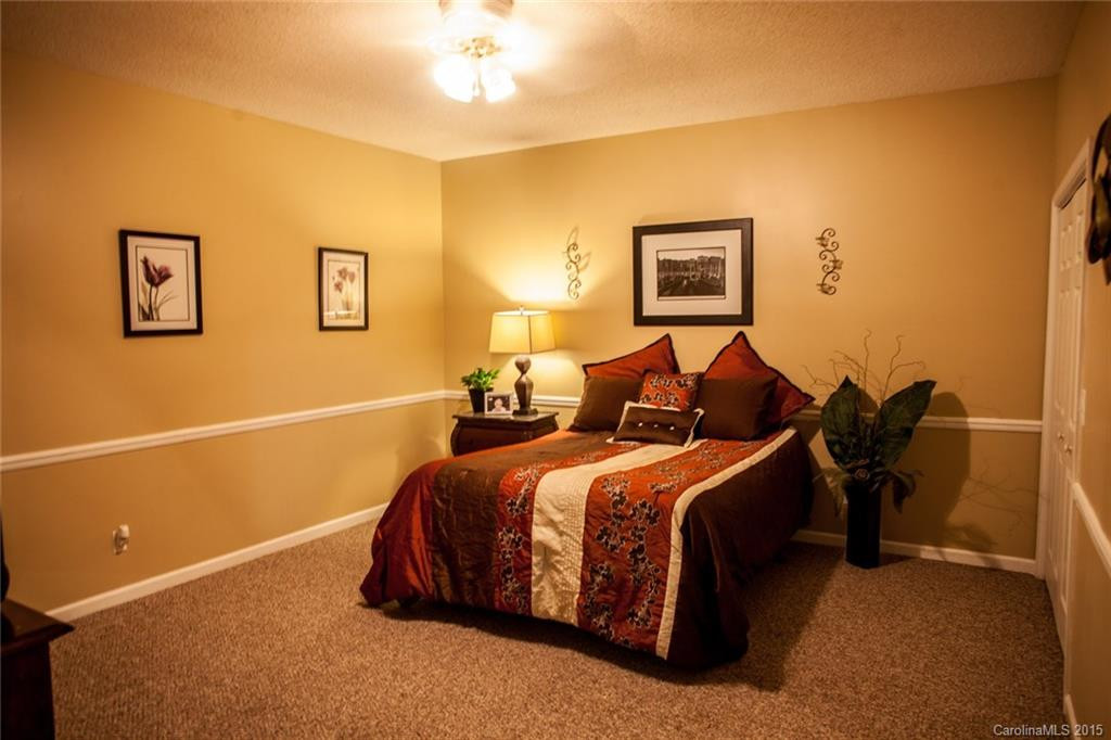 5 Westmont Drive - Photo 17