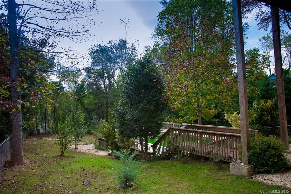5 Westmont Drive - Photo 6