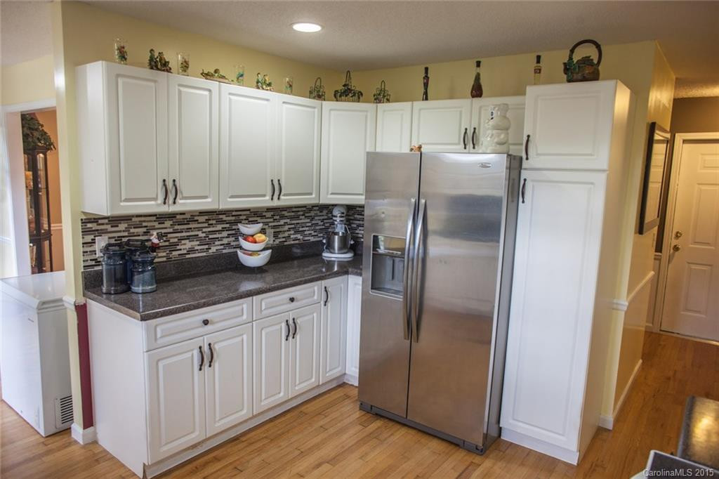 5 Westmont Drive - Photo 9