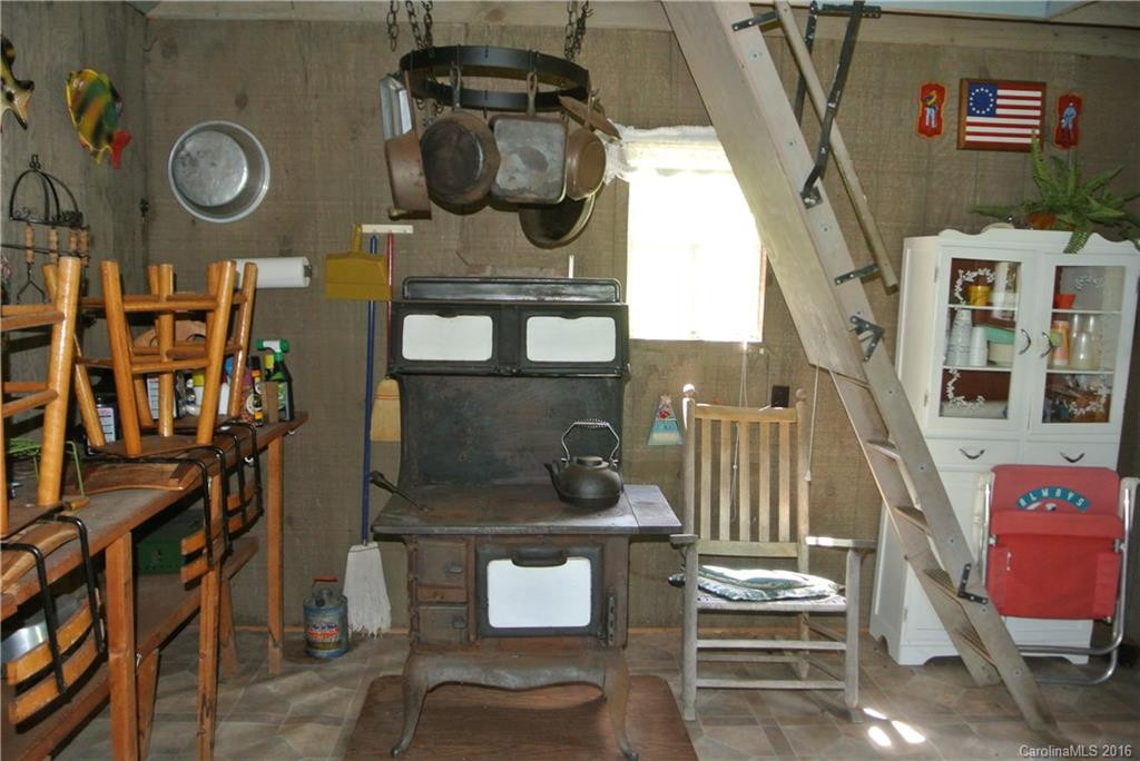 1335 Rabbithop Road - Photo 24