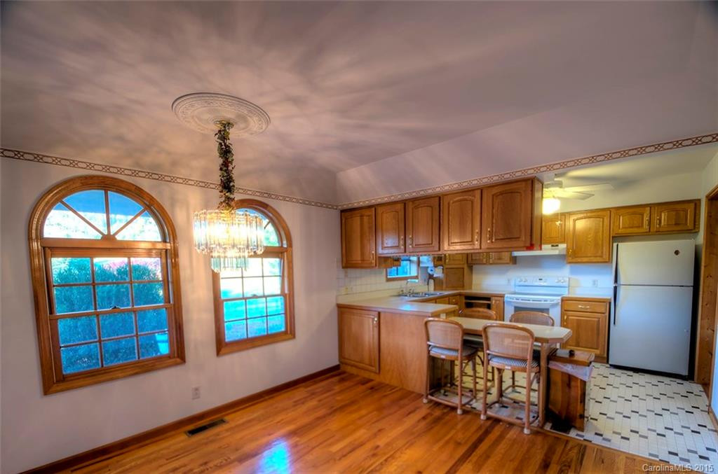 1335 Rabbithop Road - Photo 7