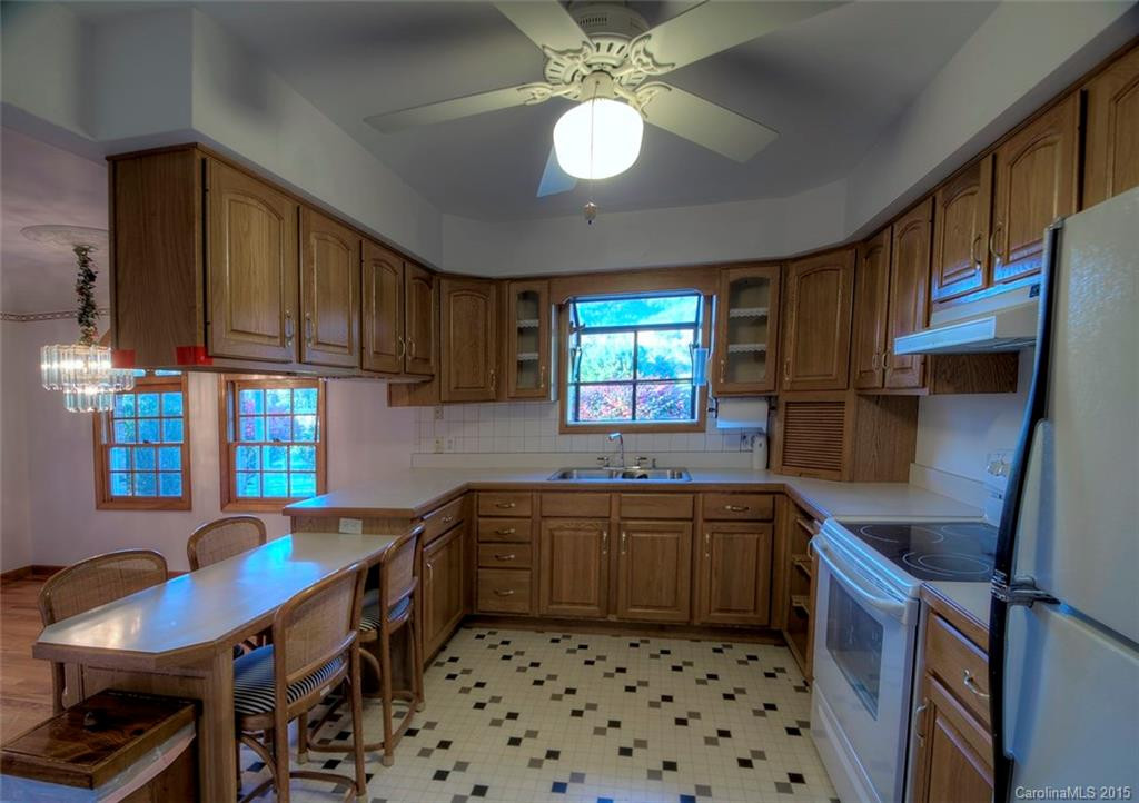1335 Rabbithop Road - Photo 8