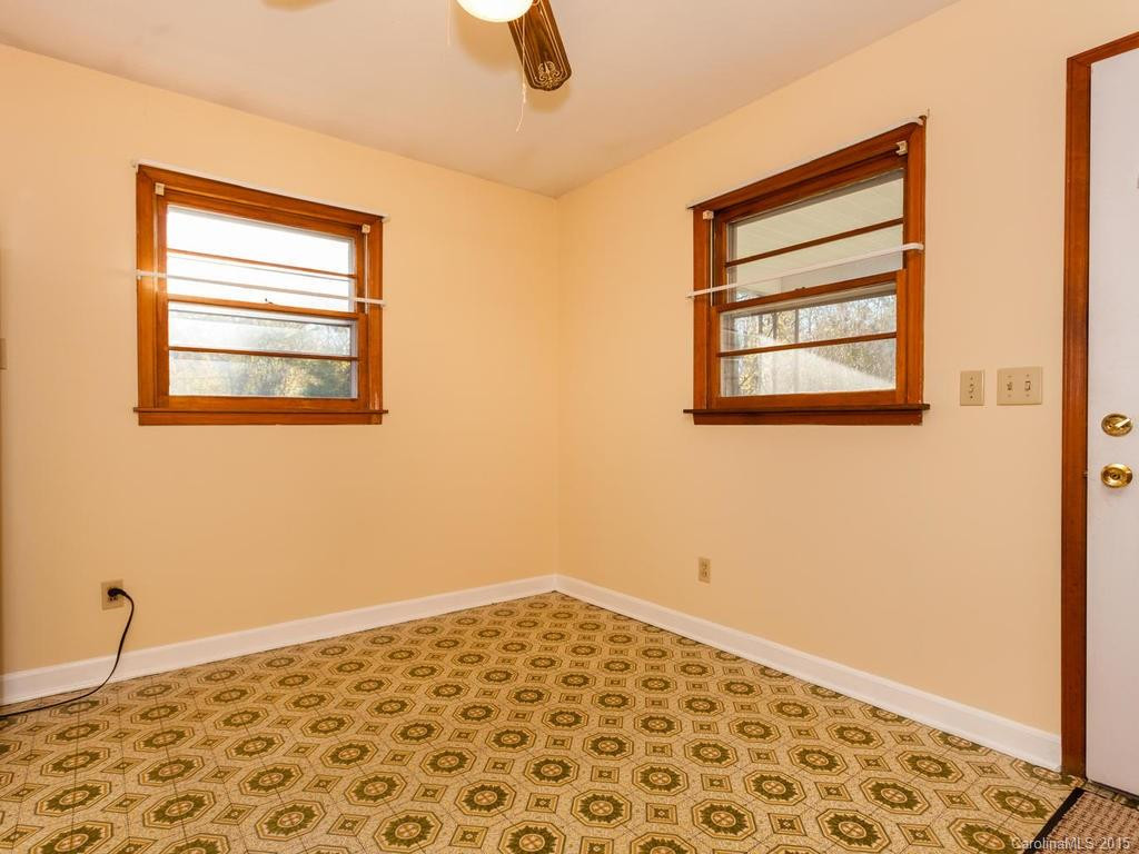119 Upper Grassy Branc Road - Photo 10