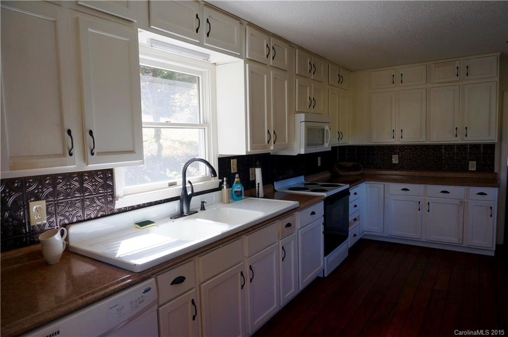 264 Red Hill Drive - Photo 6
