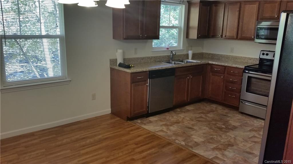 293 Highland Road - Photo 4