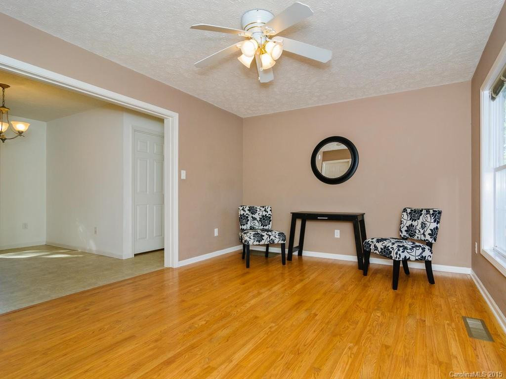 16 White Pine Circle - Photo 7