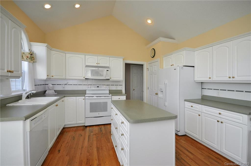 106 Dutchman Lane #106 - Photo 9