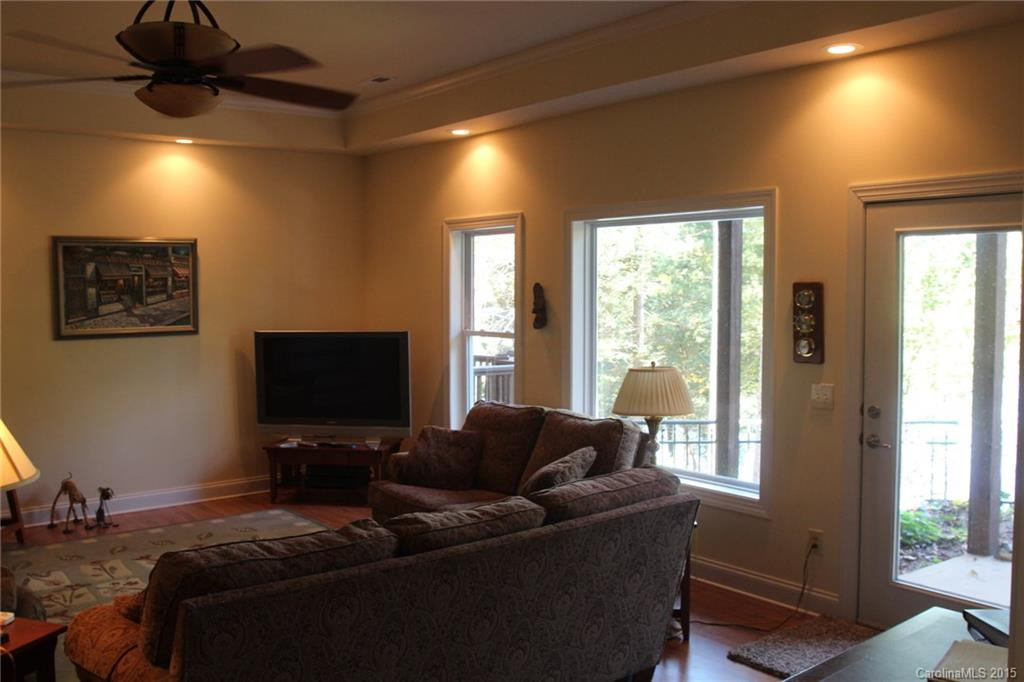 221 Ridge Top Drive - Photo 17