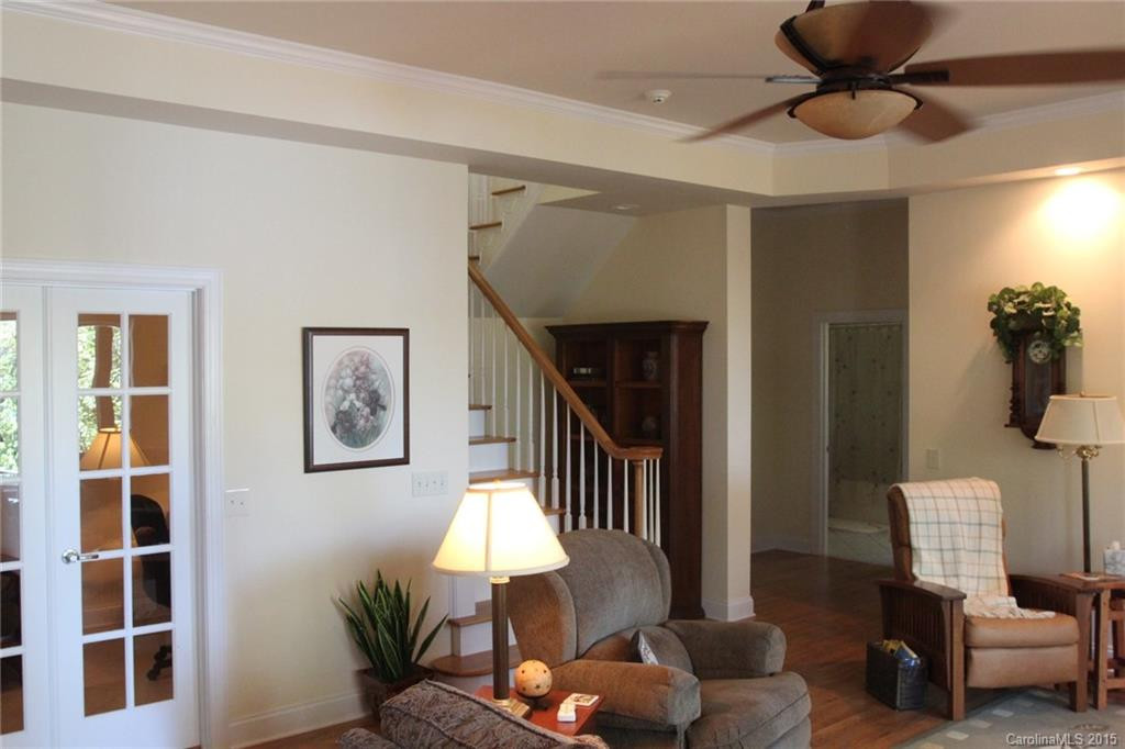 221 Ridge Top Drive - Photo 18