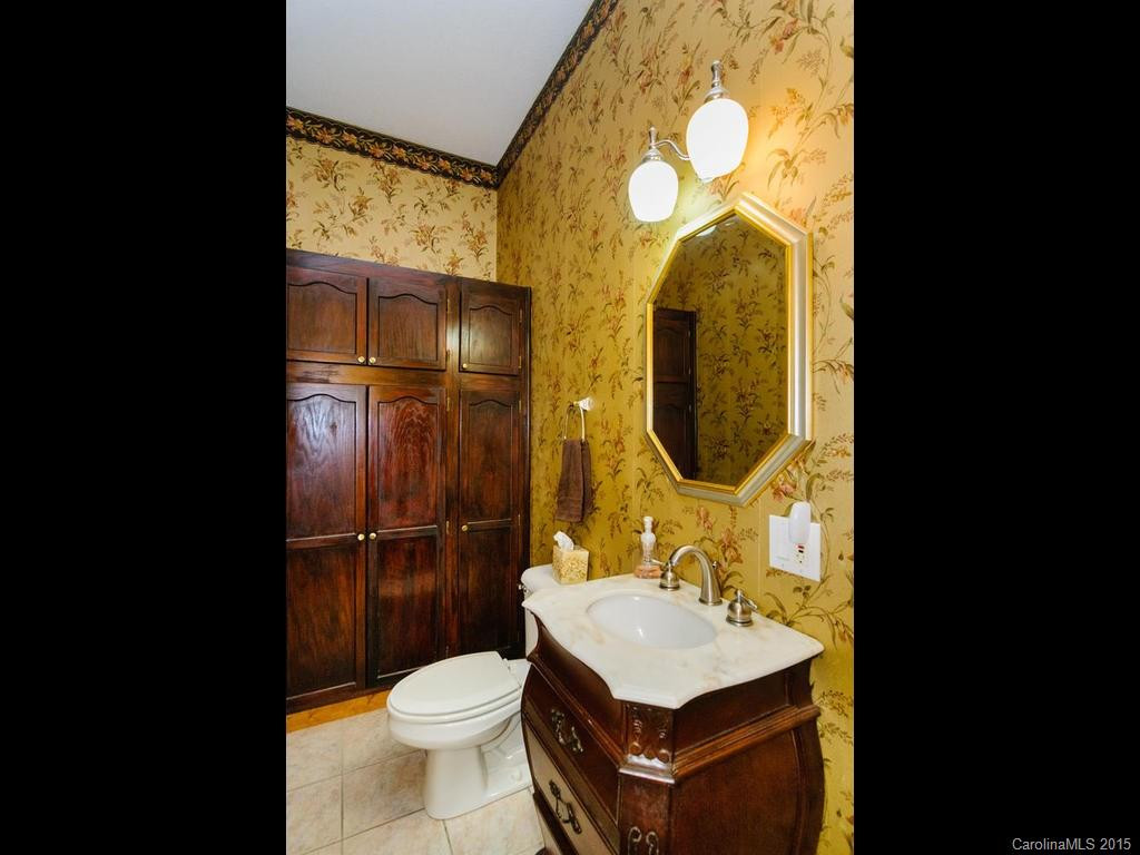 372 Valle Drive - Photo 15