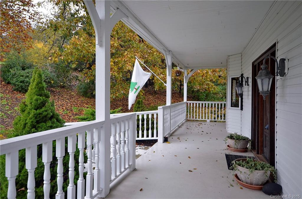 100 Perry Place - Photo 2