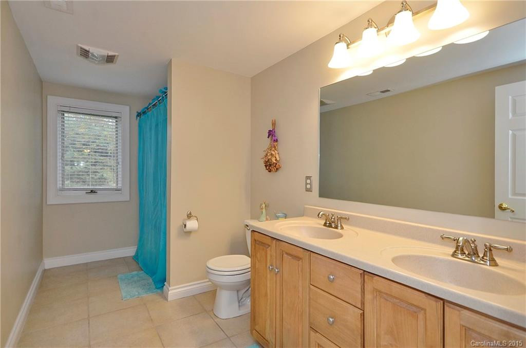 100 Perry Place - Photo 22