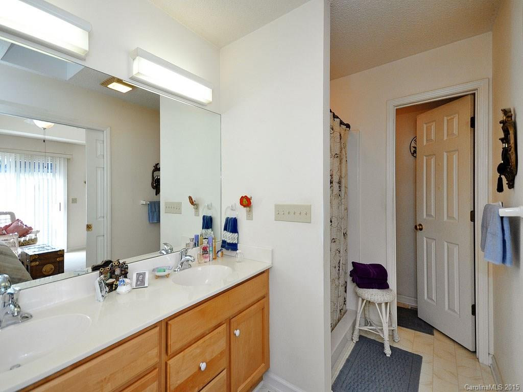 51 Classic Oaks Circle - Photo 12