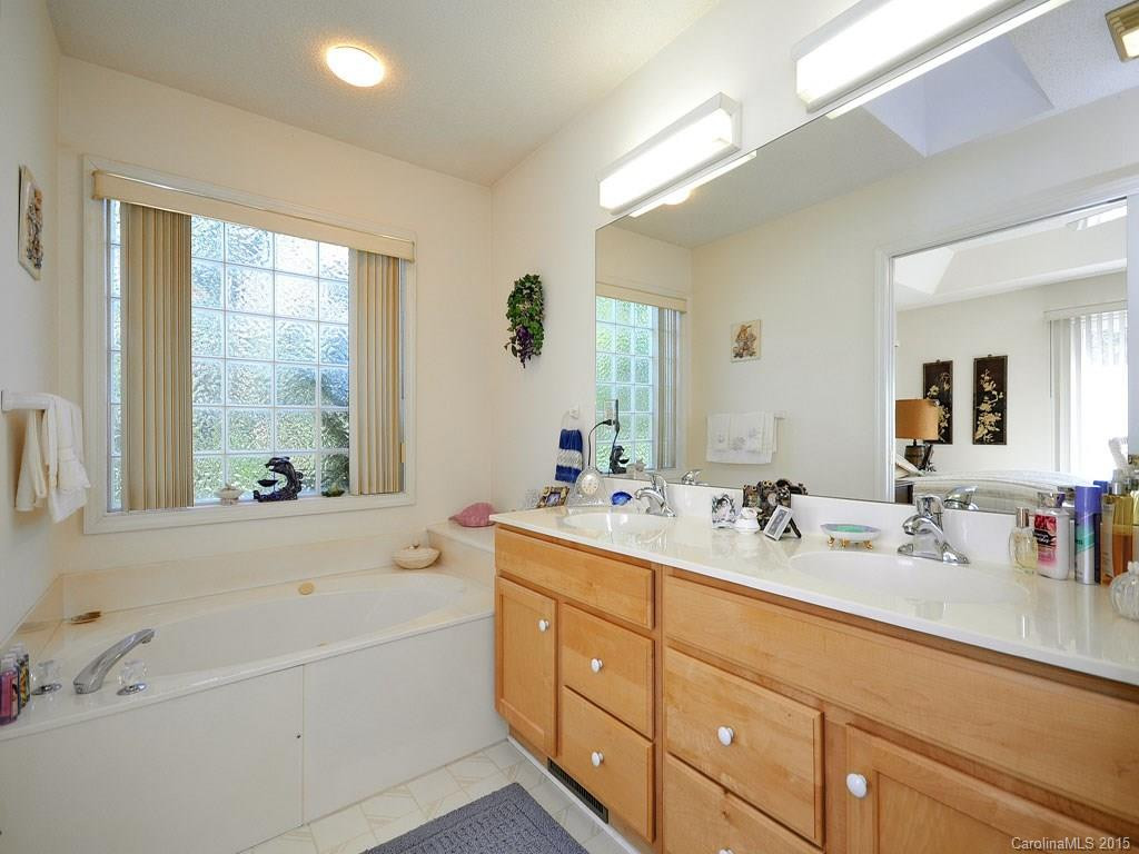 51 Classic Oaks Circle - Photo 8