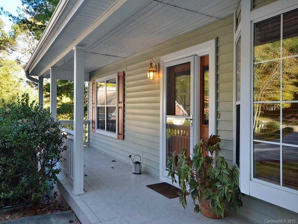 2725 Kalmia Lane - Photo 2